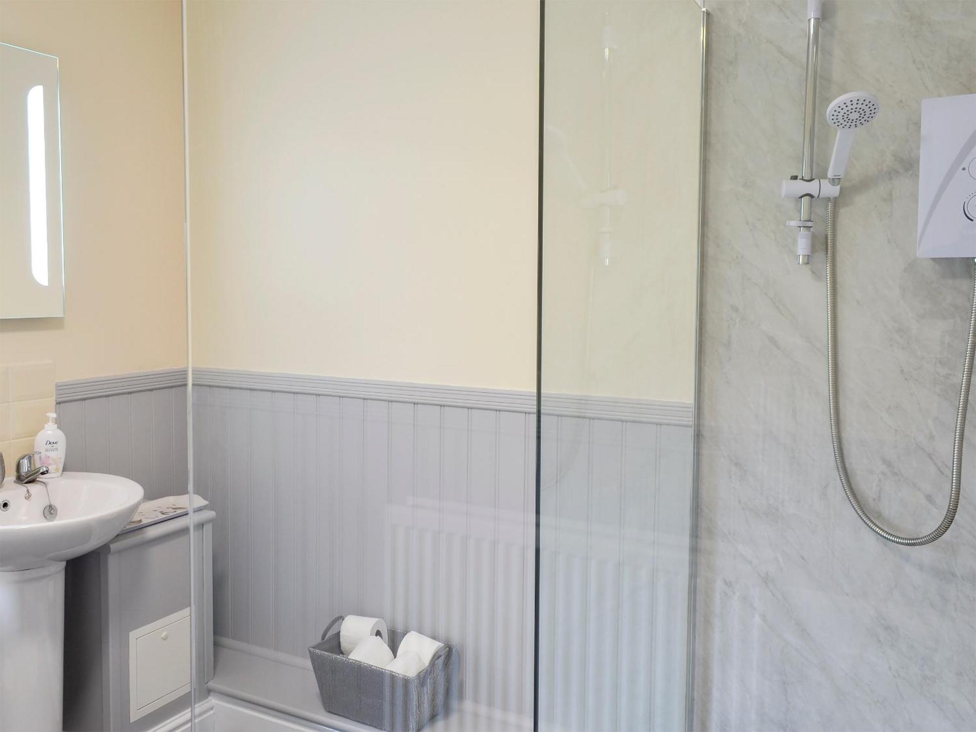 Sheilas Cottage Christon Bank Екстериор снимка