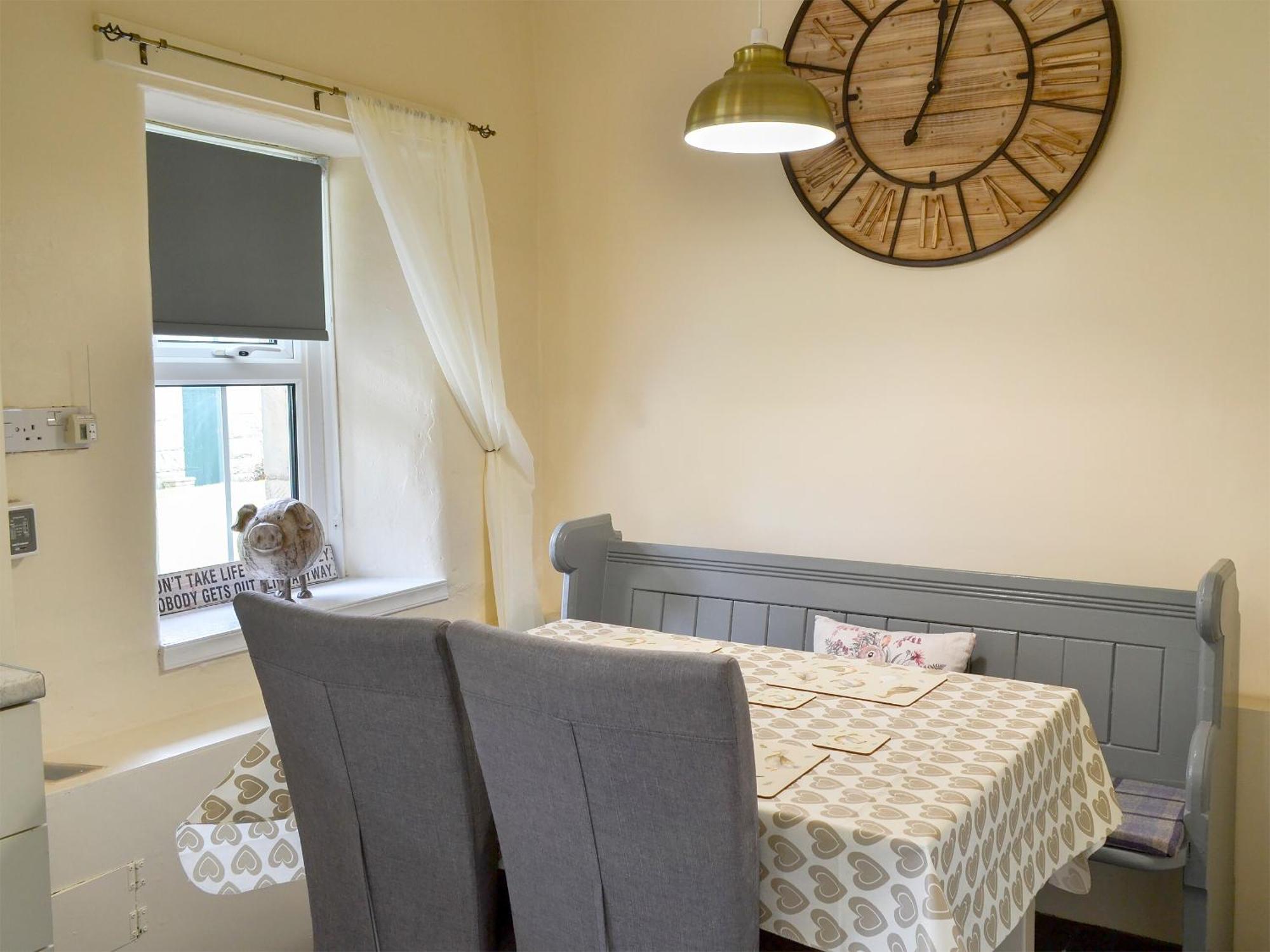 Sheilas Cottage Christon Bank Екстериор снимка